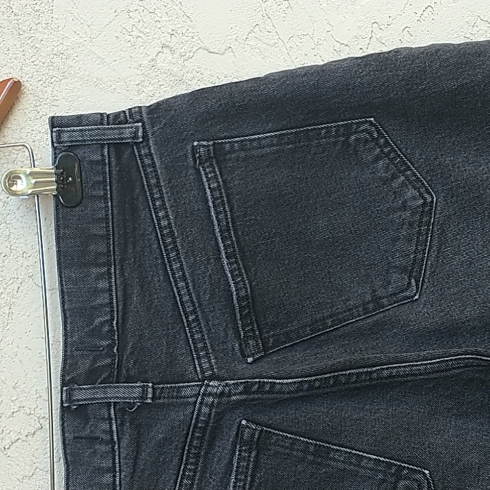 ABERCROMBIE & FITCH The '80s Mom High Rise Jeans Size 28 Short - Picture 11 of 12